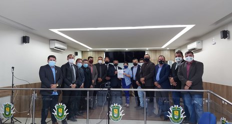 Câmara de Apodi recebe visita de Cicília Maia, reitora da UERN