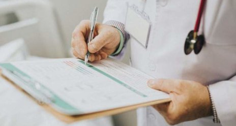 Ministério da Saúde vai convocar 5 mil médicos para reforçar atendimento a pacientes