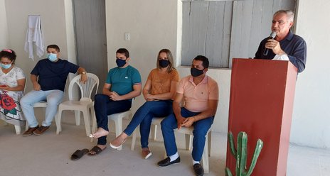 Presidente Júnior Souza prestigiam solenidade de inauguração do piso industrial do Centro Comunitário de Córrego