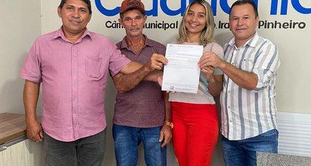 Compromisso que transforma vidas!
João Lopes das Flores agora conta com seu benefício rural aprovado! Esse é mais um resultado do trabalho sério do Balcão da Cidadania, que está lado a lado com o povo do campo, garantindo acesso a direitos e mais qualidade de vida.
A Câmara Municipal de Deputado Irapuan Pinheiro segue atuando com responsabilidade e compromisso com o nosso povo!