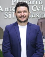 MANINHO DOS FRANGOS