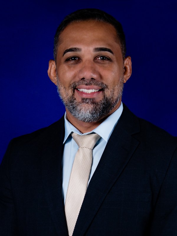 MARCIO OLIVEIRA