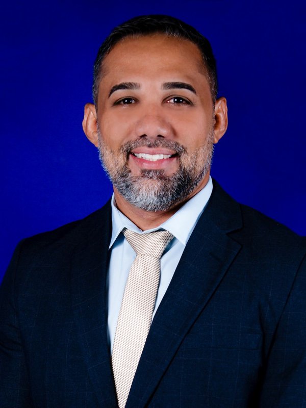 MARCIO OLIVEIRA