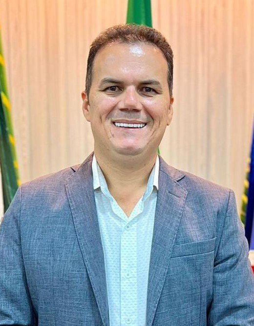 PEDRO UCHÔA