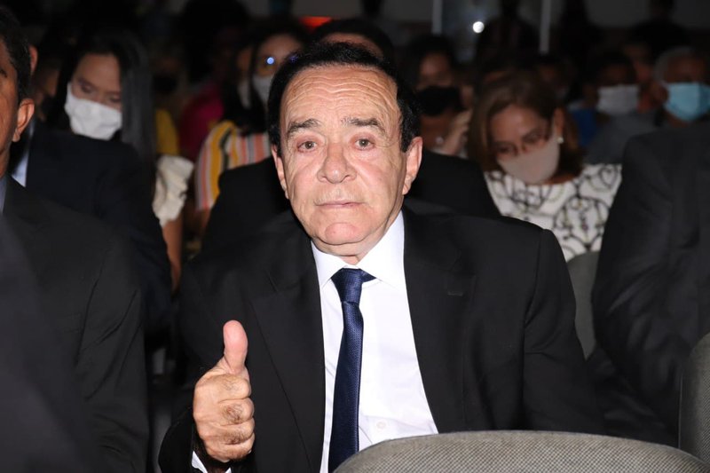 HESIO MOREIRA